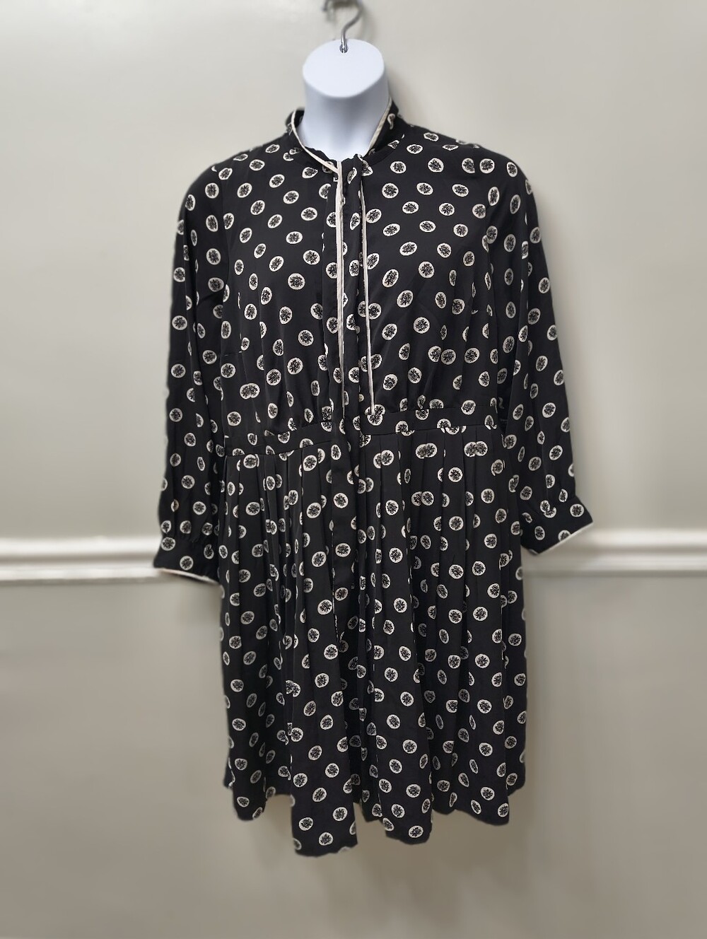 ModCloth Womens Pleated Floral Dress Black White 2X Career Teacher Work Casual
